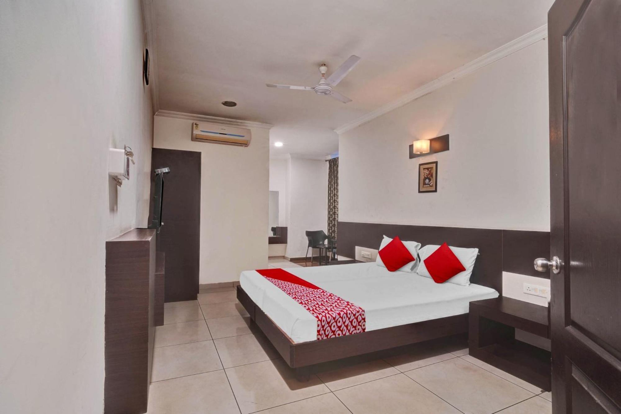 Hotel O Jk Inn Tiruppur Zewnętrze zdjęcie
